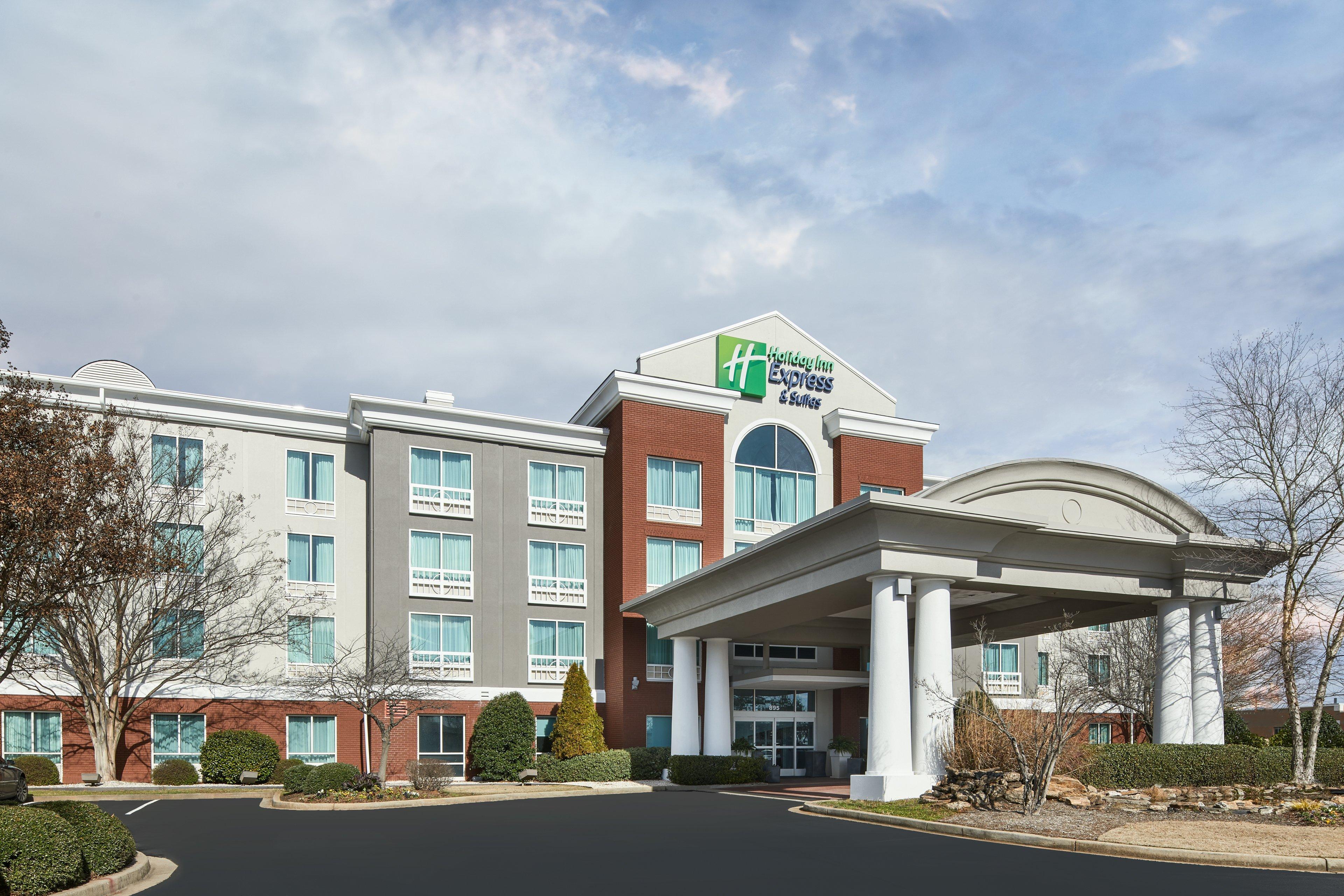 Holiday Inn Express & Suites I-26 & Us 29 At Westgate Mall By Ihg Spartanburg Exterior foto